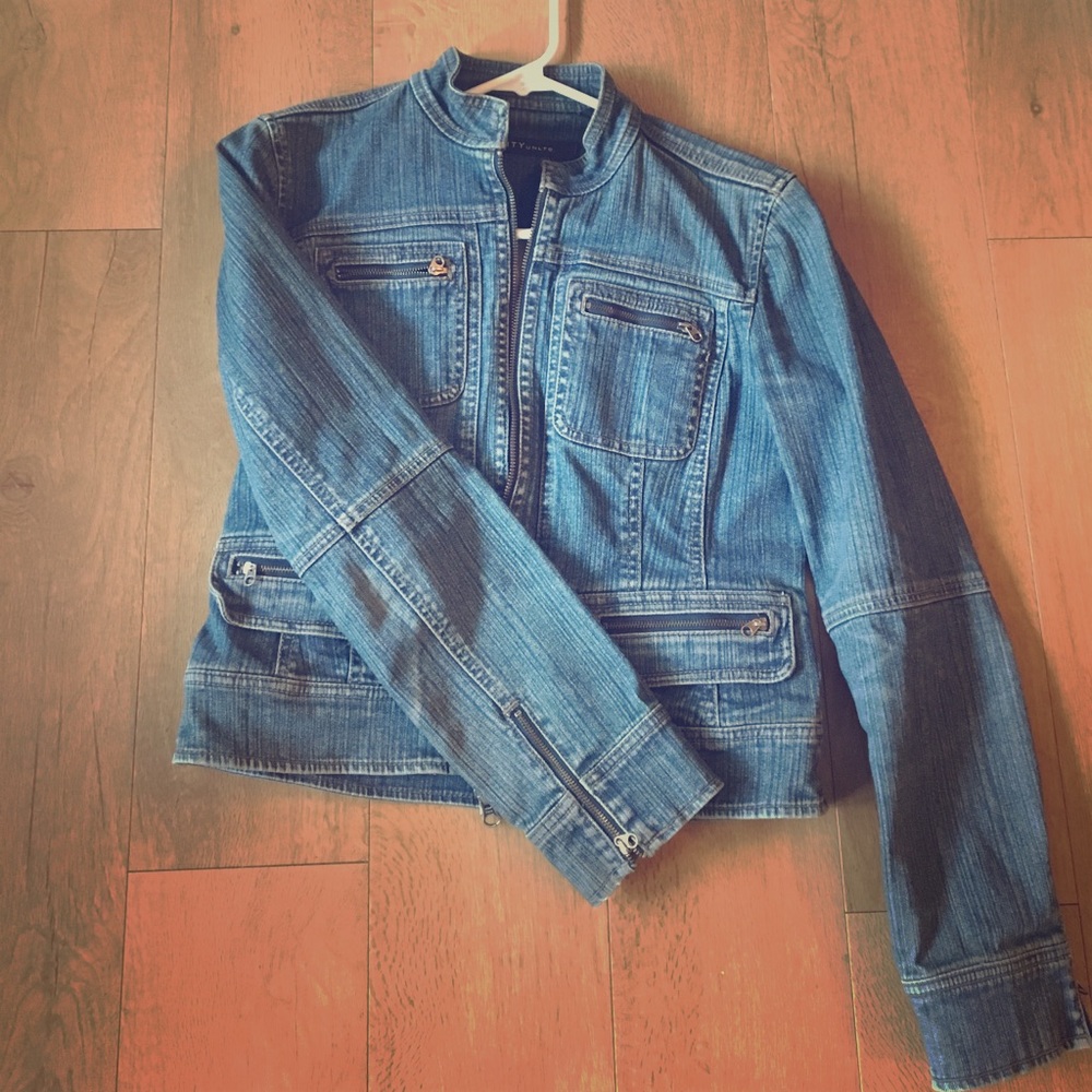 Zipper jean jacket- moto style